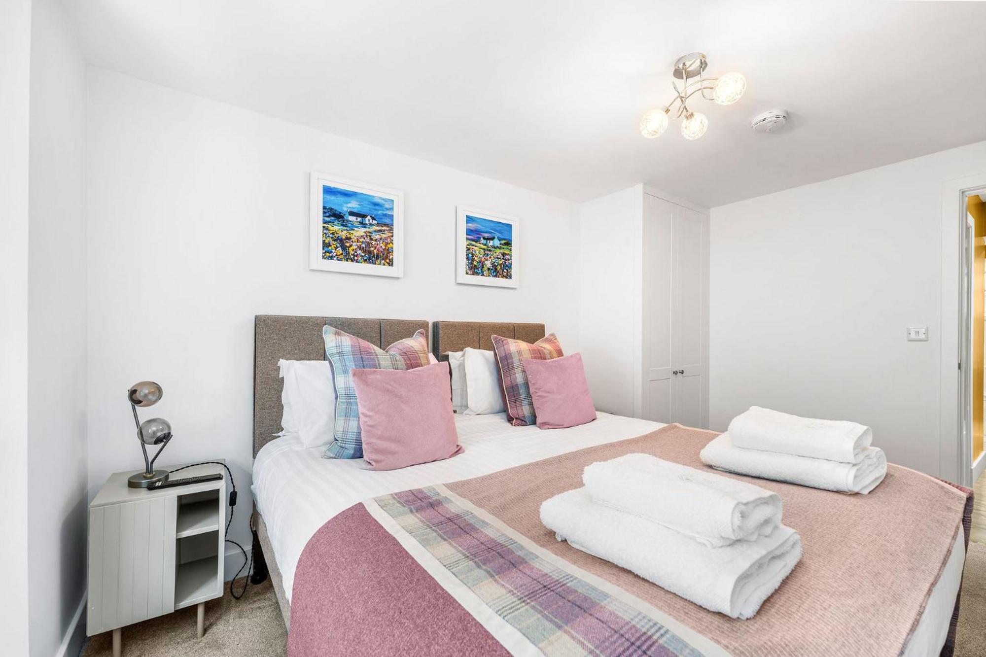 Righ Properties - Luxury West End Artisan Apartment Edimburgo Esterno foto