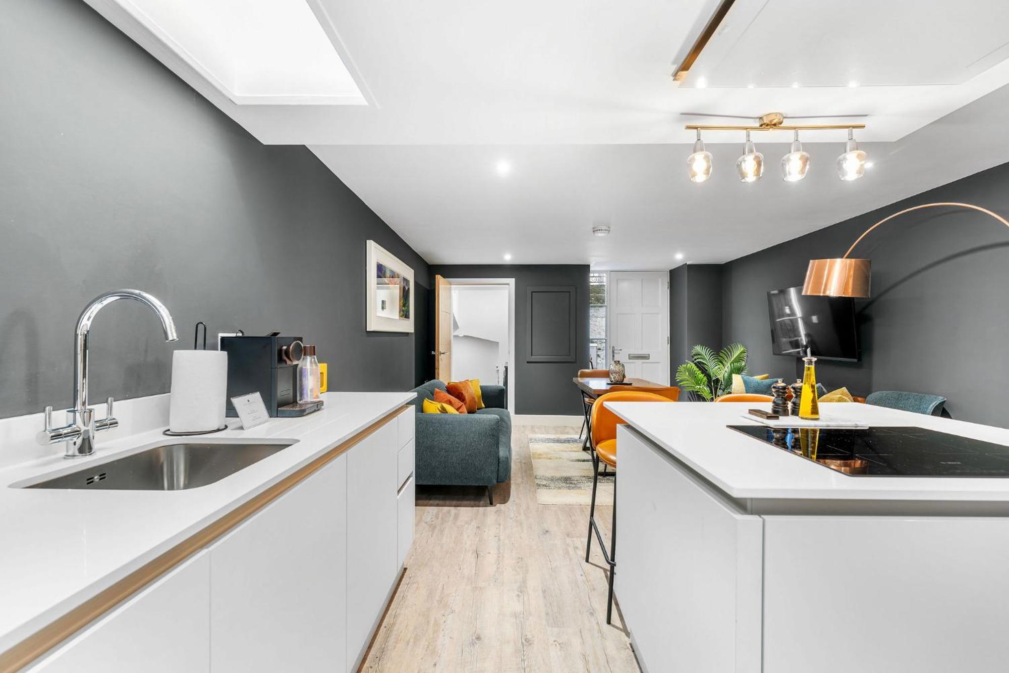 Righ Properties - Luxury West End Artisan Apartment Edimburgo Esterno foto